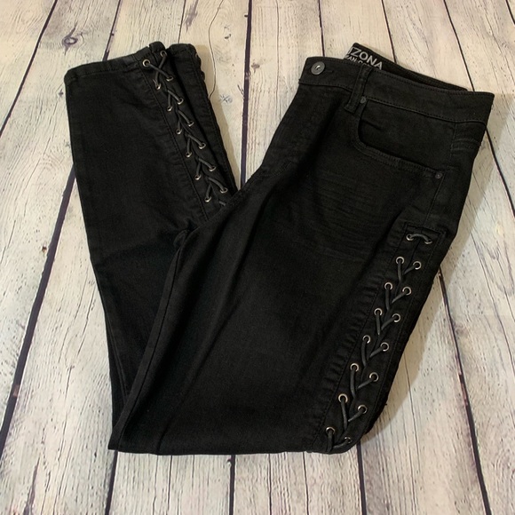 Arizona Jean Company Denim - Arizona Jeans | High Rise Black Lace Up Jegging